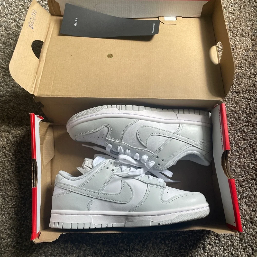 🩶 Nike Dunk Low Next Nature 🩶 - Picture 3 of 12